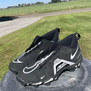 Nike alpha menace 3